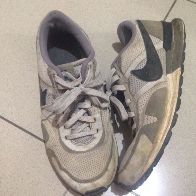 Jual Sepatu Sneaker Nike Air Pegasus 83 30 White RARE Fesyen Pria Sepatu Sneakers di Carousell