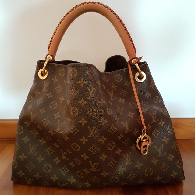 LV Artsy MM, Luxury, Bags & Wallets on Carousell