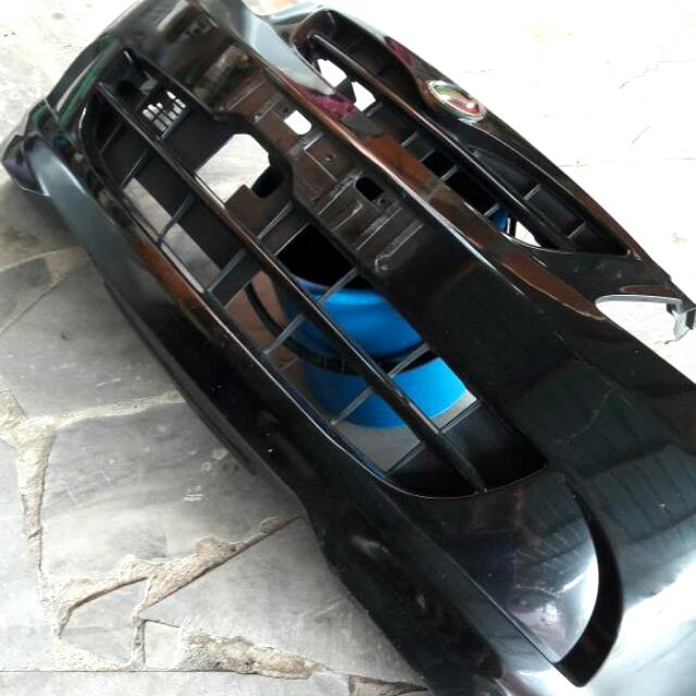 bumper depan kereta viva Audrey Murray