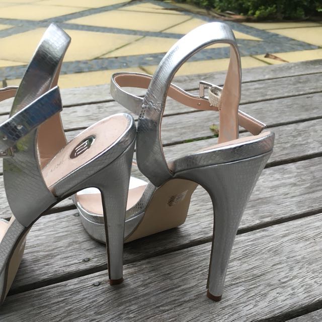 Silver Heels (Category: Shoes) located in Wellington. Submitted by brown.box.goods (Listing ID 115288810, Image 3). Description: .