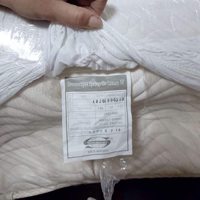 Simmons Dreamscapes Springville Luxury King Mattress Bed Frame