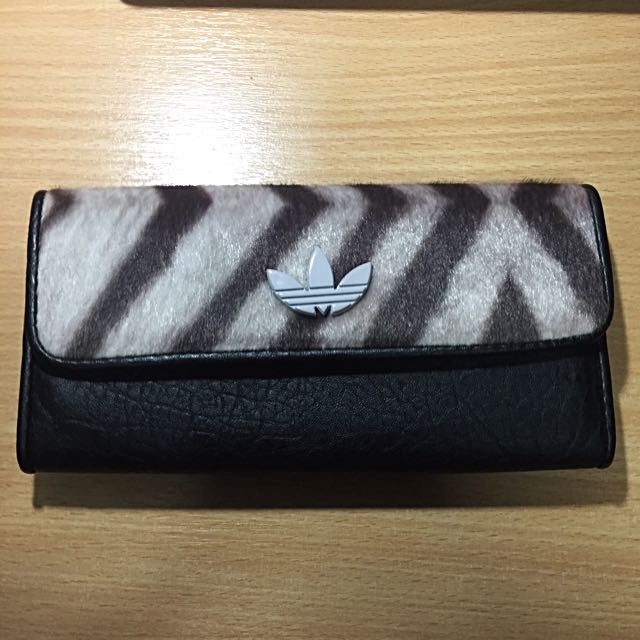 adidas wallet zebra