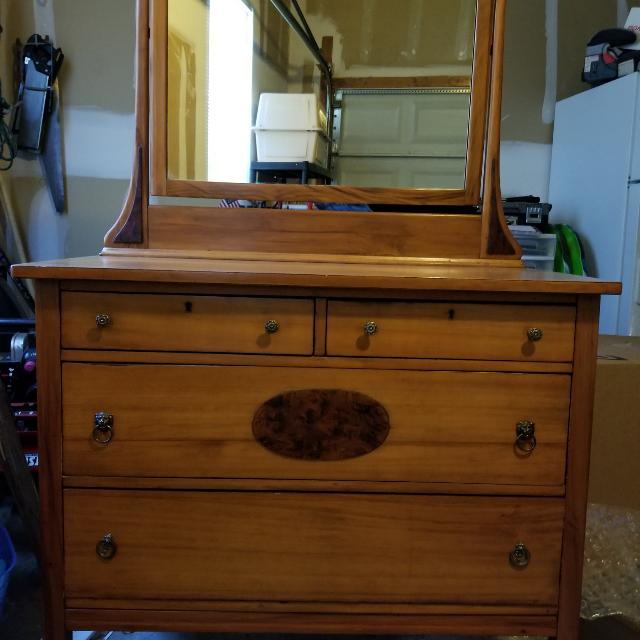 Antique Maple Dresser Mirror Furniture On Carou Antique Maple Dresser Mirror