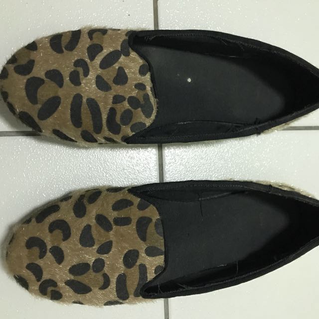 gap leopard print shoes