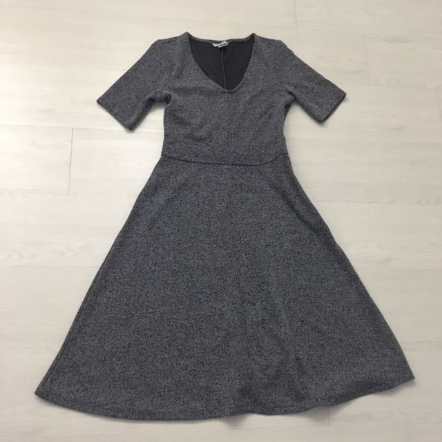 H M Knee Length Textured Dress Women S Fashion Clothes Dresses H M Knee Length Textured Dress Women S Fashion Clothes Dresses Skirts On Carou