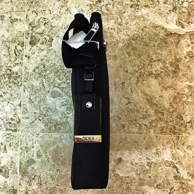 Tumi lucas crossbody hot sale