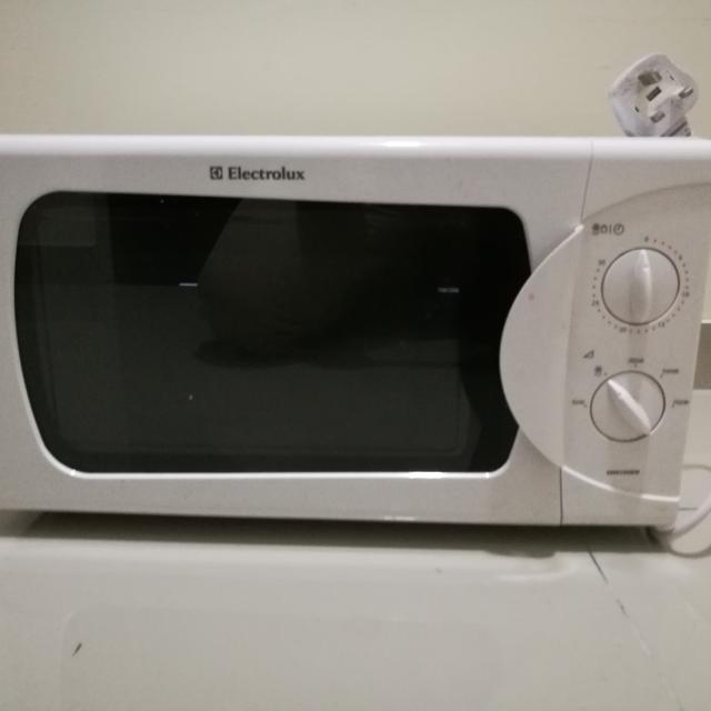 electrolux microwave emm1908w