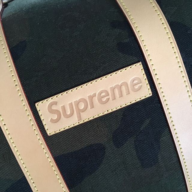 Louis Vuitton SUPREME Keepall Bandouliere 45 Camo