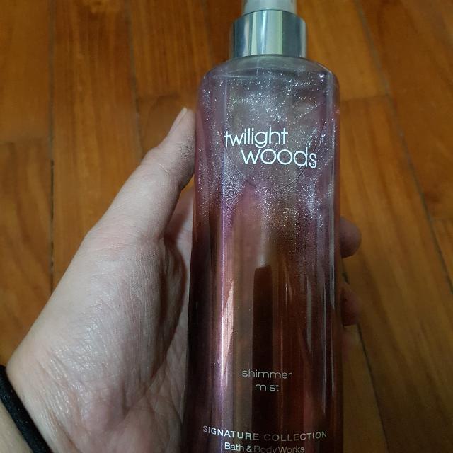 Moving House Sale Bath And Bodyworks Twilight Woods Shimmer Mist 236ml 8 Fl.Oz