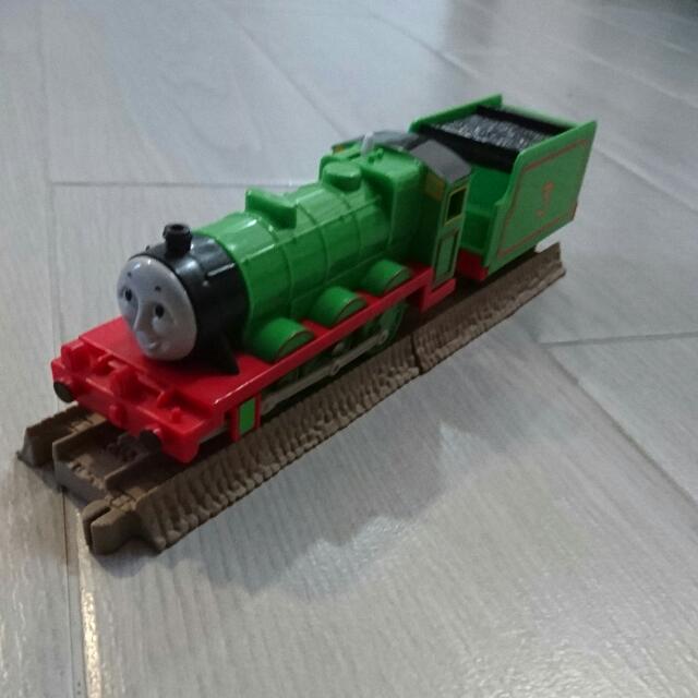 tomy plarail henry