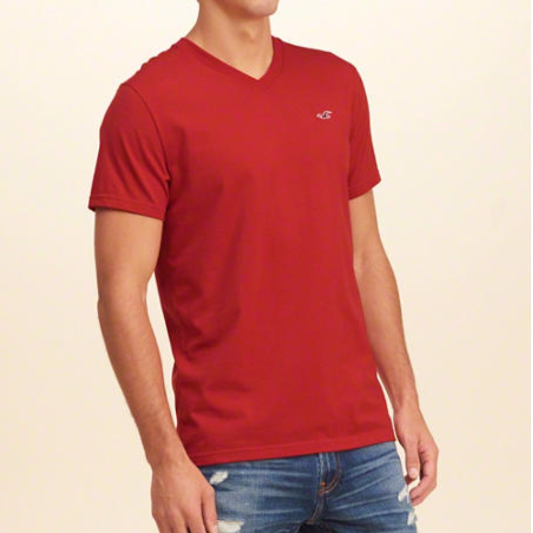 Red Hollister V-Neck [Authentic], Men's Fashion, Tops & Sets, Tshirts & Polo  Shirts on Carousell