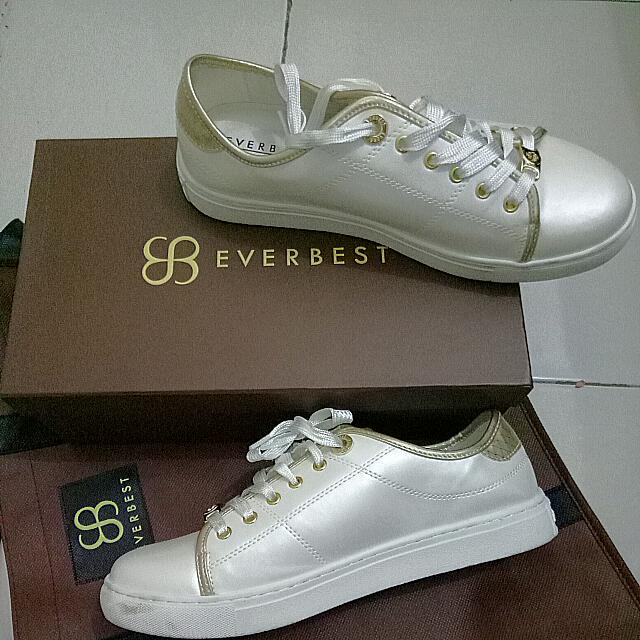 Sepatu Cats Wanita Merk Everbest Fesyen Wanita Sepatu Di Carousell