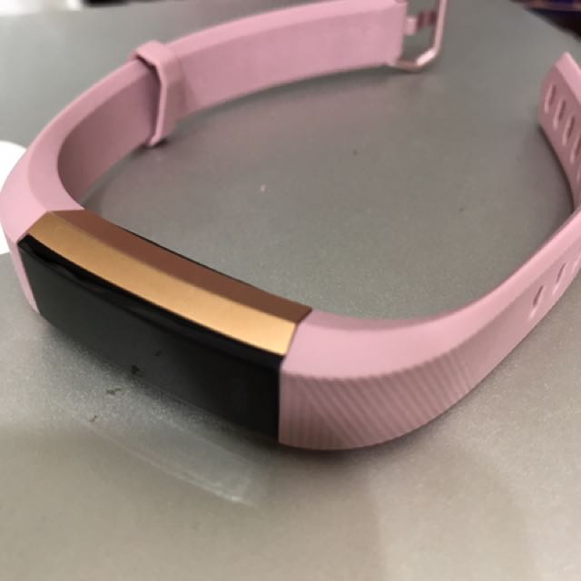 fitbit limited edition rose gold
