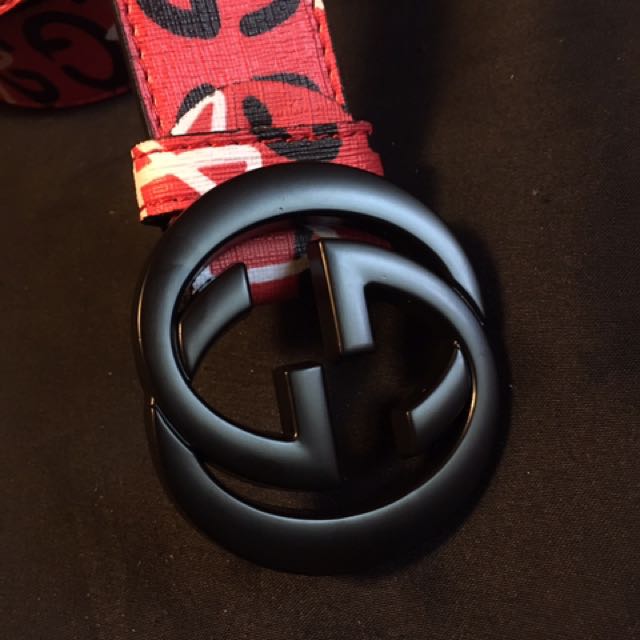 Red gucci discount belt with stars