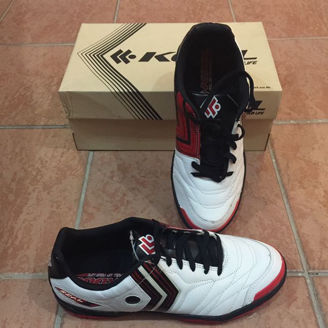 kool futsal shoes