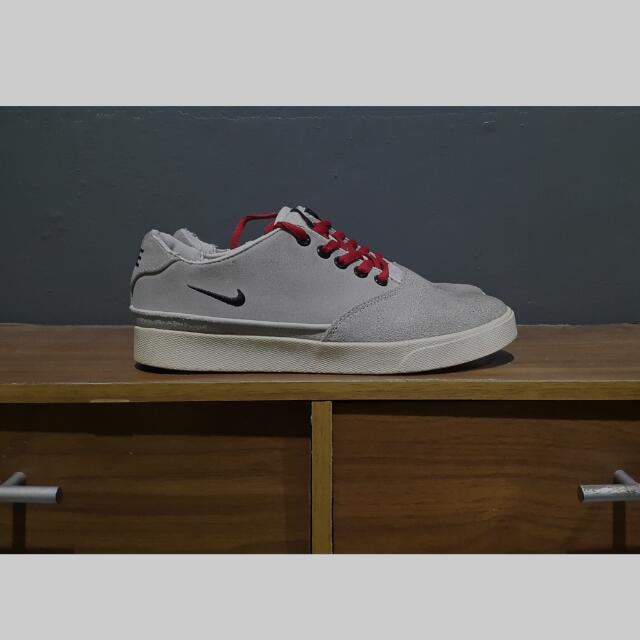 nike pepper low