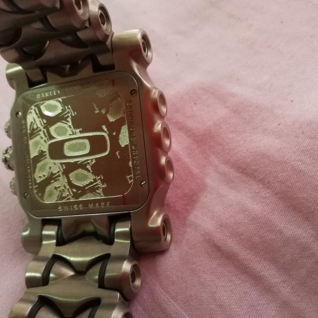 Oakley time tank 2025 watch