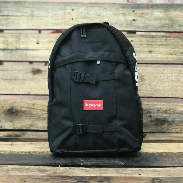 Supreme best sale skateboard backpack