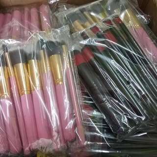 KABUKI BRUSH