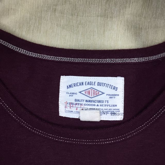 American Eagle Maroon Vintage Pullover (Category: Coats, Jackets and Outerwear) located in Manila. Submitted by arvs16 (Listing ID 116187188, Image 2). Description: .