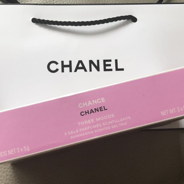 CHANEL CHANCE EAU TENDRE Shimmering Scented Gel Trio Perfume, Beauty &  Personal Care, Face, Face Care on Carousell