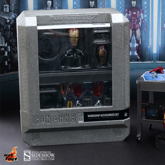 Hot Toys Iron Man 3 Tony Stark Special Edition Workshop Accessory Set Toys Games Bricks Figurines On Carousell