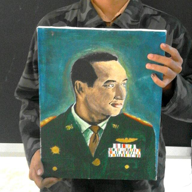 Lukisan Jenderal Soeharto Muda Desain Kerajinan Tangan Karya Seni Di Carousell