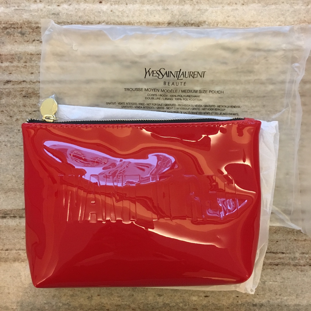 grube Kammerat I navnet Yves Saint Laurent Patent Red Makeup Pouch, 57% OFF
