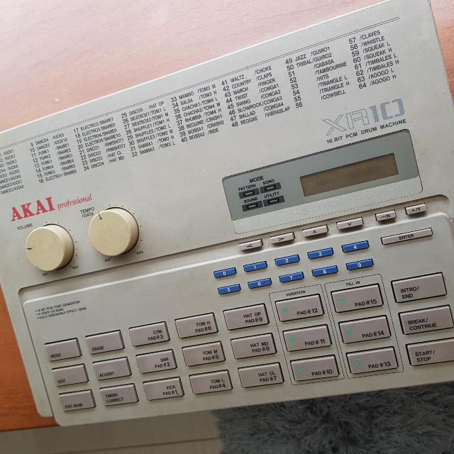AKAI XR10 16bit PCM Drum Machine, Hobbies & Toys, Music & Media