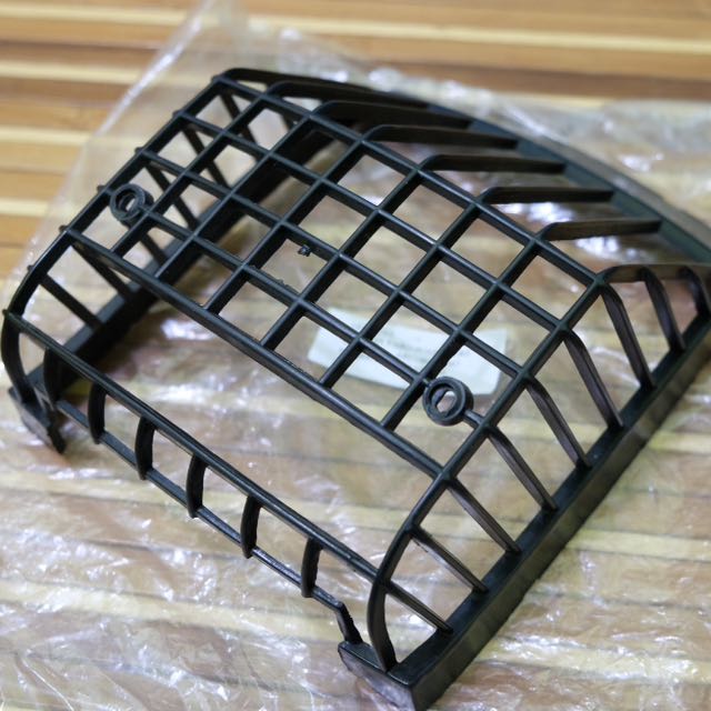Cuppini ART Grill Stoplamp Vespa PX Arcobaleno, Aksesoris Mobil di