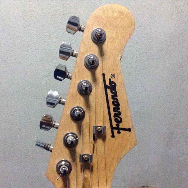 Fernando stratocaster discount price