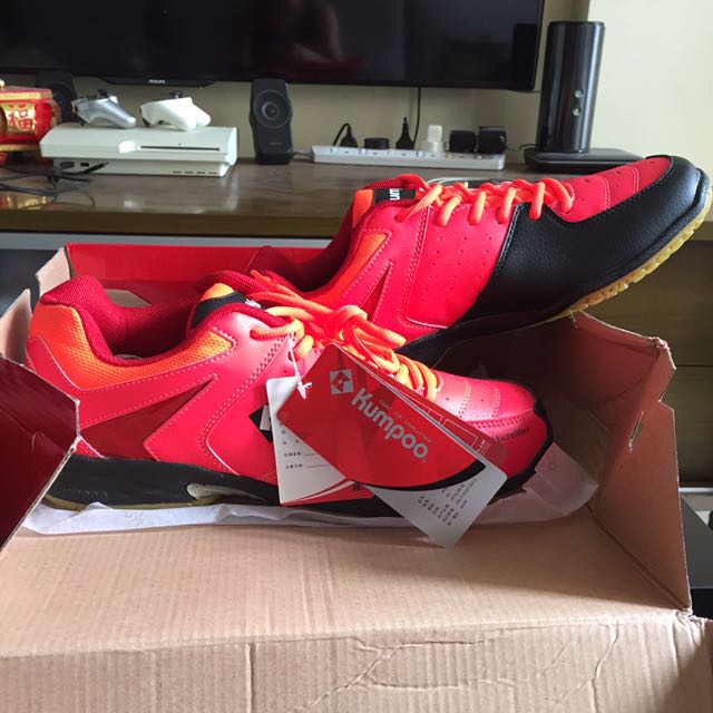 kumpoo badminton shoes