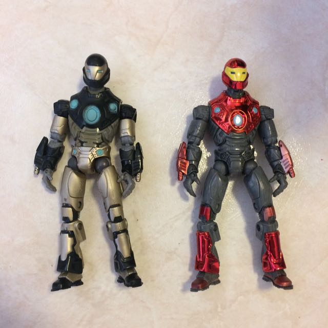 ultimate iron man marvel legends