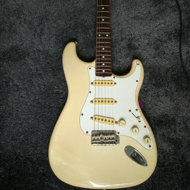 1980s fender stratocaster outlet japan