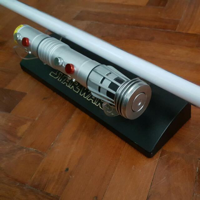 Star Wars Hasbro Signature Series Darth Maul Force FX Lightsaber