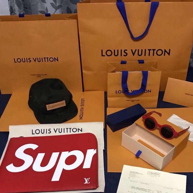 Louis Vuitton Supreme Jour GM Clutch Bag