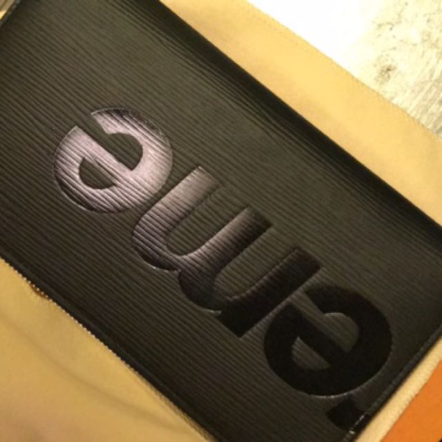 Supreme LV Wallet, Men's Fashion, Watches & Accessories, Wallets & Card  Holders on Carousell