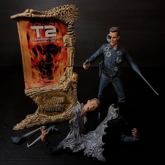  McFarlane Toys Movie Maniacs 4: Terminator 2 T-1000 Action  Figure : Toys & Games