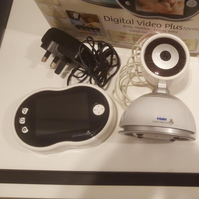 Tomy digital video 2025 plus baby monitor