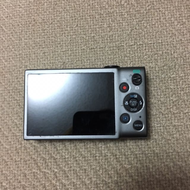 Canon Camera (Category: Photography) located in Edmonton. Submitted by adh.19 (Listing ID 116546151, Image 2). Description: .