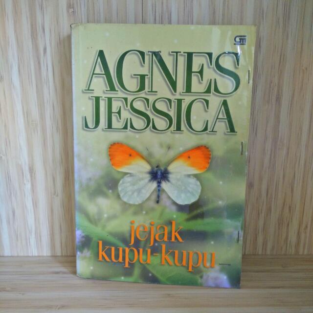 Jejak Kupu Kupu Agnes Jessica Buku Alat Tulis Buku Di Carousell