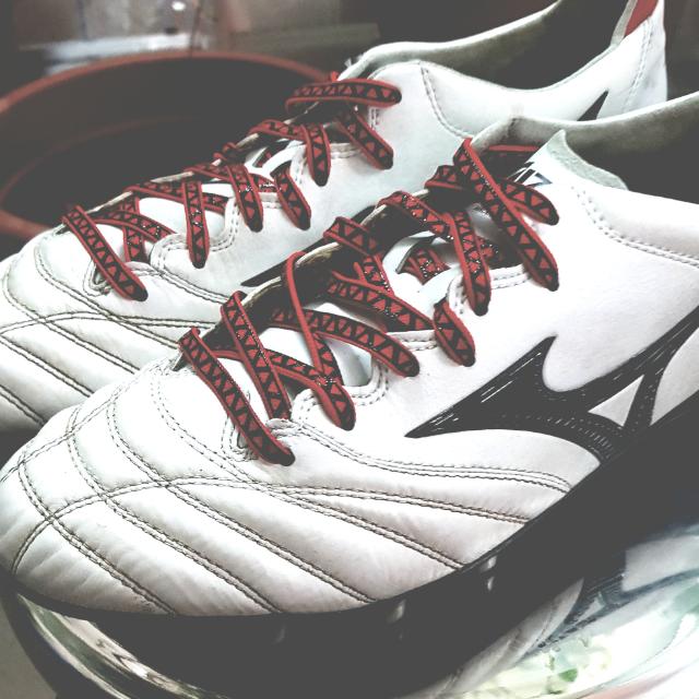 Lightly Used MiJ mizuno morelia Neo 2 Condition 9/10, Men's Fashion,  Footwear, Shoe inserts  accessories on Carousell