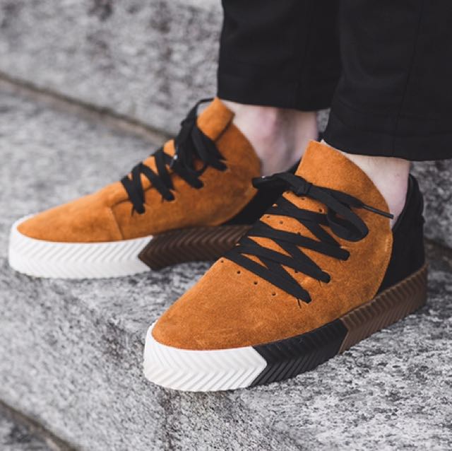 Wang adidas shoes store