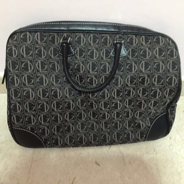 Authentic guy laroche bag, Women's Fashion, Bags & Wallets, Purses &  Pouches on Carousell