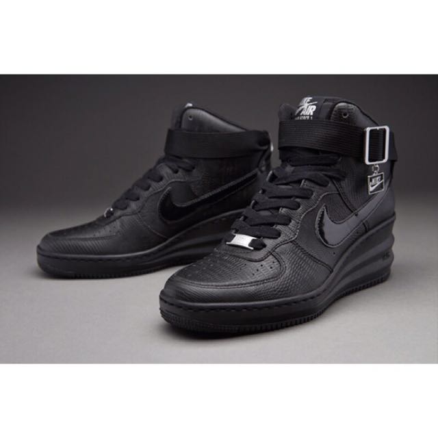 nike lunar force sky hi