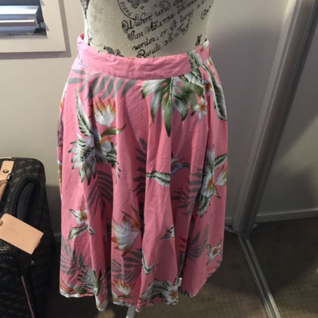 Pinup Hell Bunny Skirt Size 10 Women S Fashion Clothes On Carousell