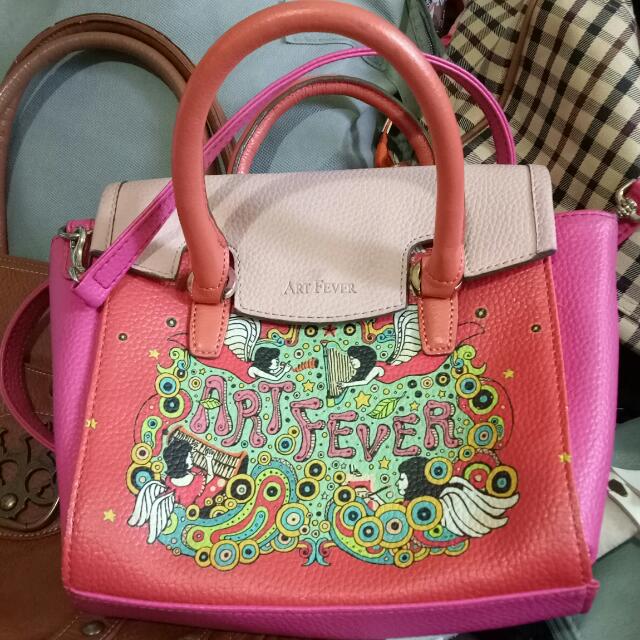 Brera Art Fever Two-way Sling Bag, Women's Fashion, Bags & Wallets,  Shoulder Bags on Carousell