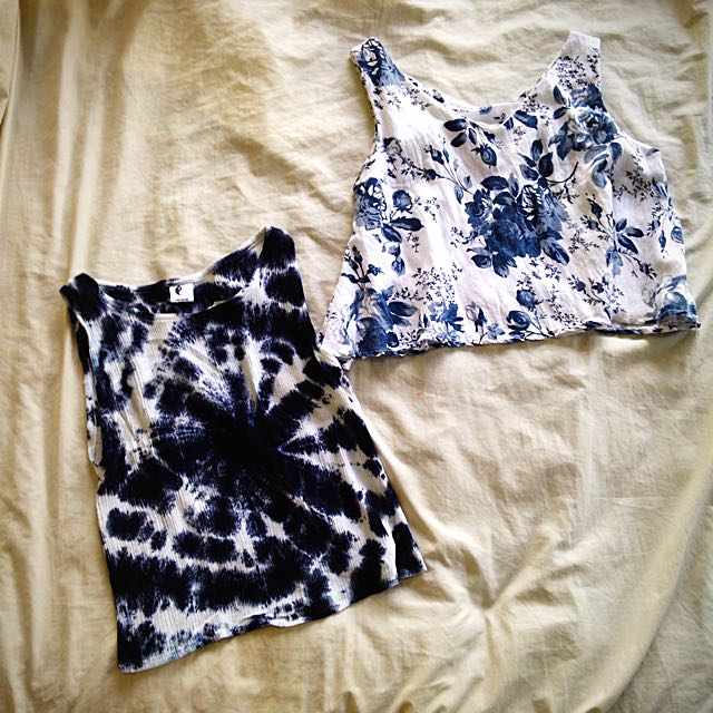 TRENDY CROP SLEEVELESS TOPS BUNDLE (Category: Sleeveless) located in Quezon City. Submitted by staples_ (Listing ID 116760035, Image 1). Description: .
