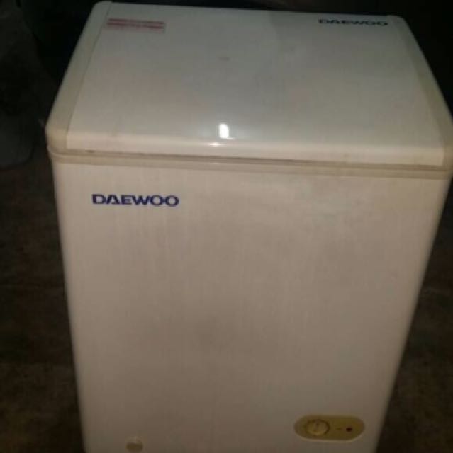 Used Daewoo Chest Freezer Peti Beku Peti Ais Deep Freezer 100l Kitchen Appliances On Carousell