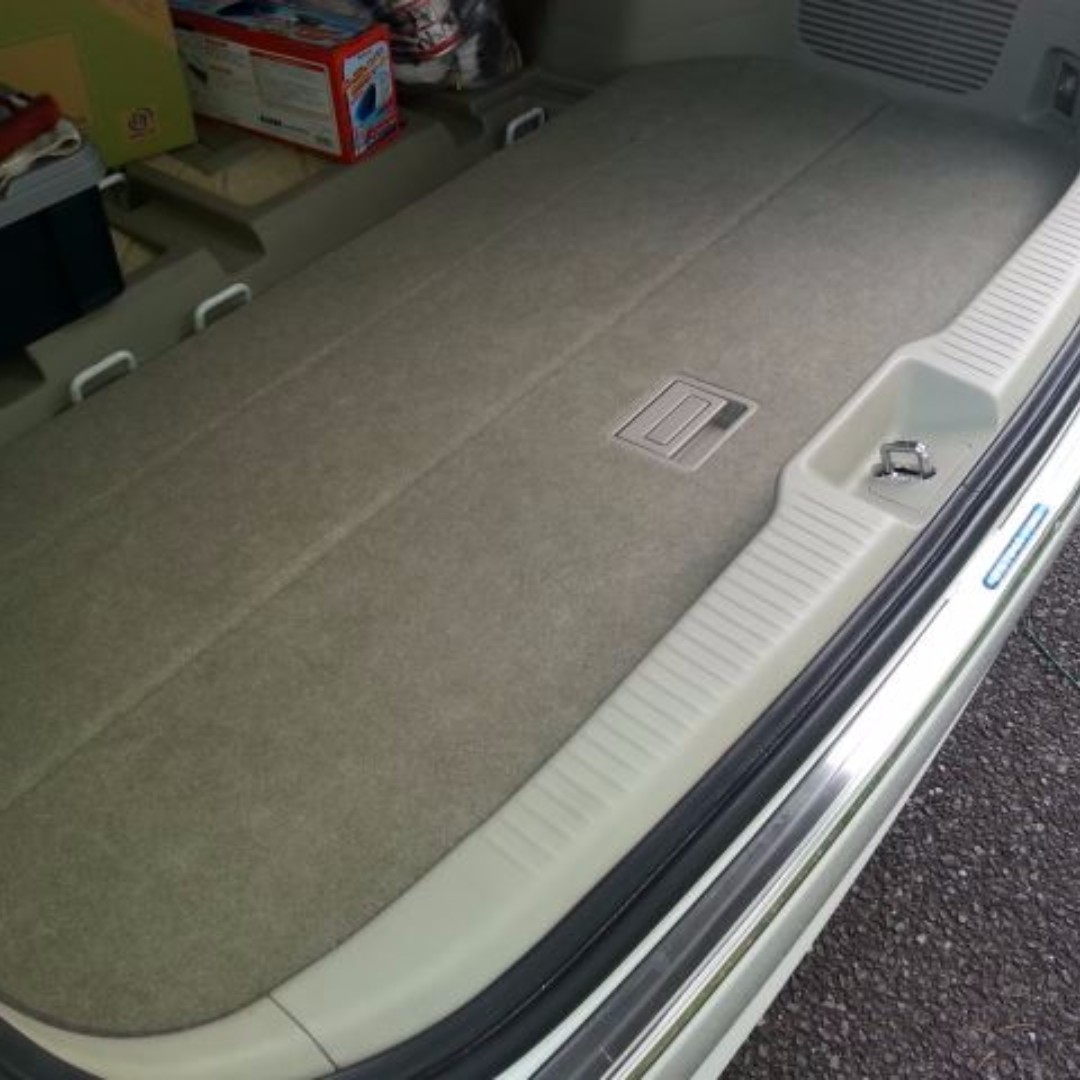 toyota estima boot cover